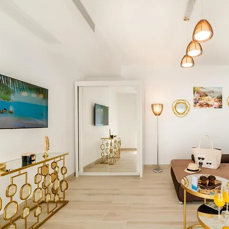 아파트 Elyte Apartments - Mamaia Nord