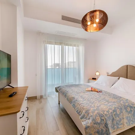 Elyte Apartments - Mamaia Nord 아파트 Năvodari